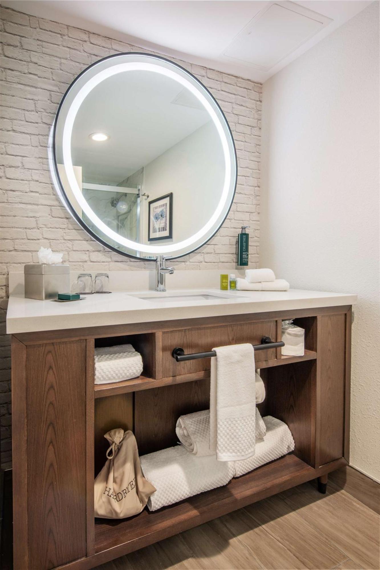 Doubletree By Hilton Monroe Township Cranbury Hotell Rossmoor Exteriör bild