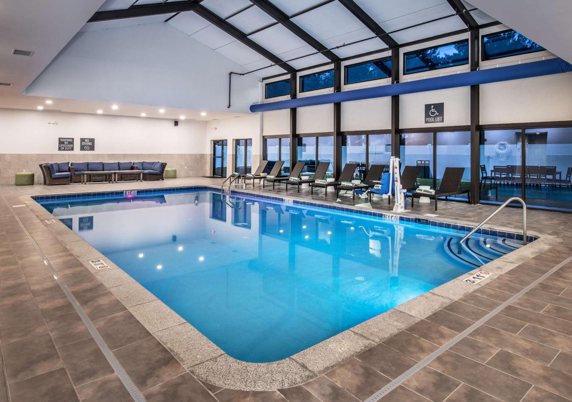 Doubletree By Hilton Monroe Township Cranbury Hotell Rossmoor Exteriör bild